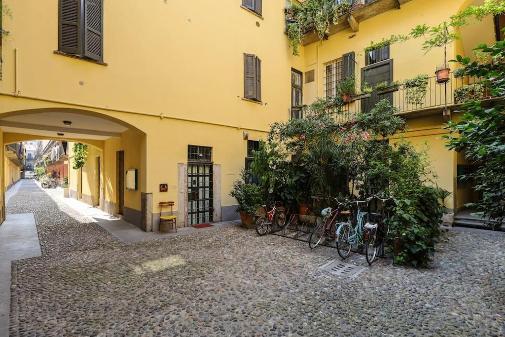 Cozy Loft Navigli, Close To Duomo And Bocconi - Italy Flat Vacation Milão Exterior foto